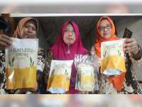 Produsen Emping Garut di Ngasem Bojonegoro, Tetap Berproduksi di Tengah Pandemi