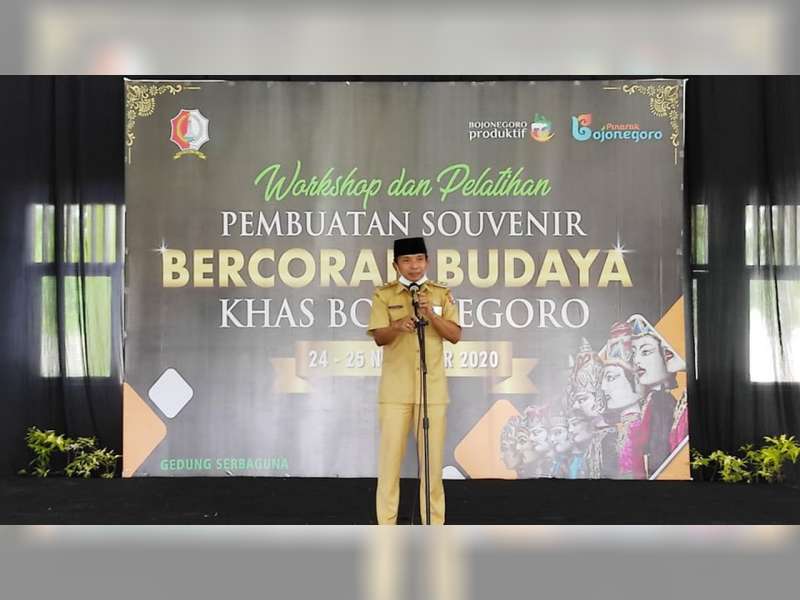 Wakil Bupati Bojonegoro Hadiri dan Buka Acara Pelatihan Pembuatan Suvenir Khas Bojonegoro