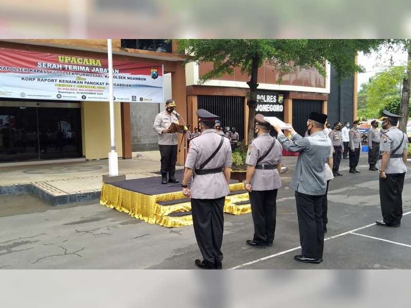 Kapolres Bojonegoro Pimpin Sertijab Kapolsek Kapas, Purwosari dan Ngambon