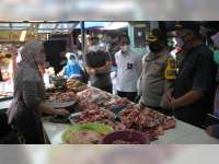 Kapolres Bojonegoro Sidak ke Pasar Tradisional, Cek Ketersedian dan Harga Kebutuhan Pokok