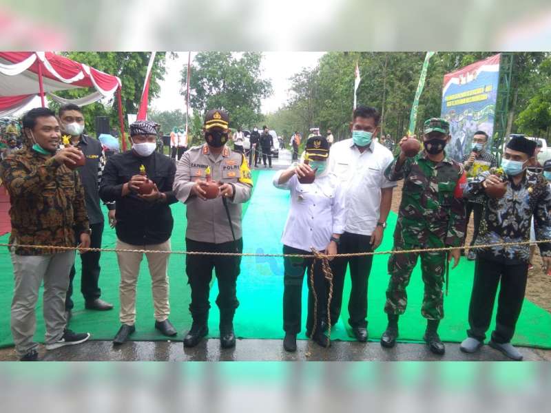 Bupati Bojonegoro Resmikan Jalan Poros Desa, Kaliaren-Boti, Kecamatan Tambakrejo