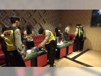 Kasus COVID-19 Meningkat Tajam, Usaha Jasa Hiburan di Bojonegoro Sementara Ditutup