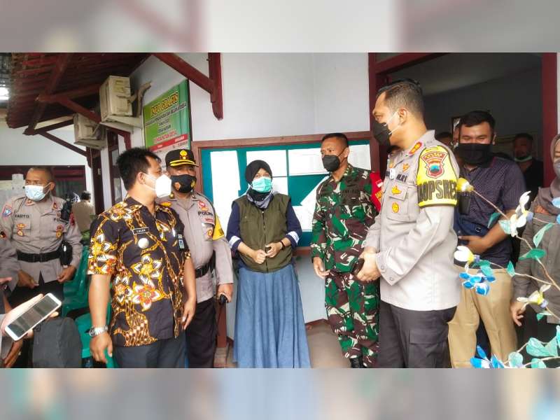 Aparat Gabungan di Blora Beri Pengamanan Pemungutan Suara Ulang di TPS 2 Desa Kapuan, Cepu