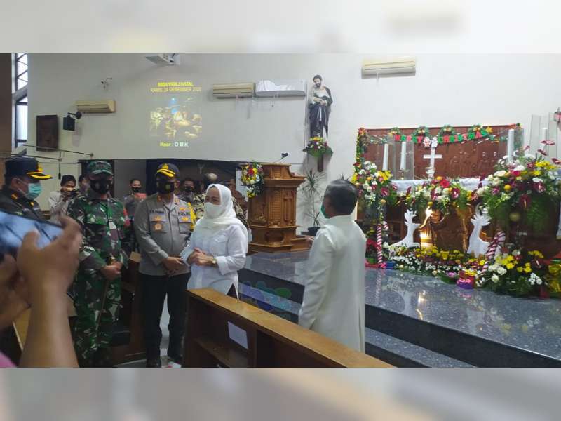 Jelang Natal, Forkopimda Bojonegoro Kunjungi Sejumlah Gereja di Kota Bojonegoro