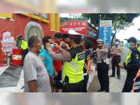 Puluhan Pengemudi Kendaraan Bermotor di Bojonegoro Terjaring Razia Masker