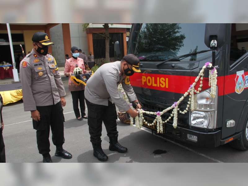 Kapolres Bojonegoro Launching Astuti Mobile Command Center