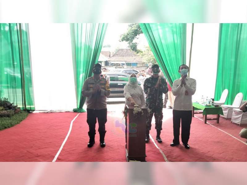 Pasar Daerah Maju Raya Unit Mejuwet-Sroyo Diresmikan Bupati Bojonegoro Anna Muawanah