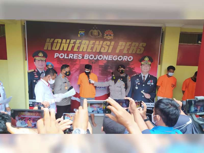 Polres Bojonegoro Ungkap 3 Kasus Pencurian Dengan 4 Tersangka