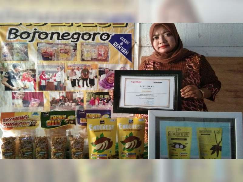 Ibu Rumah Tangga Asal Ngasem Bojonegoro ini Olah Umbi Jadi Makanan Modern