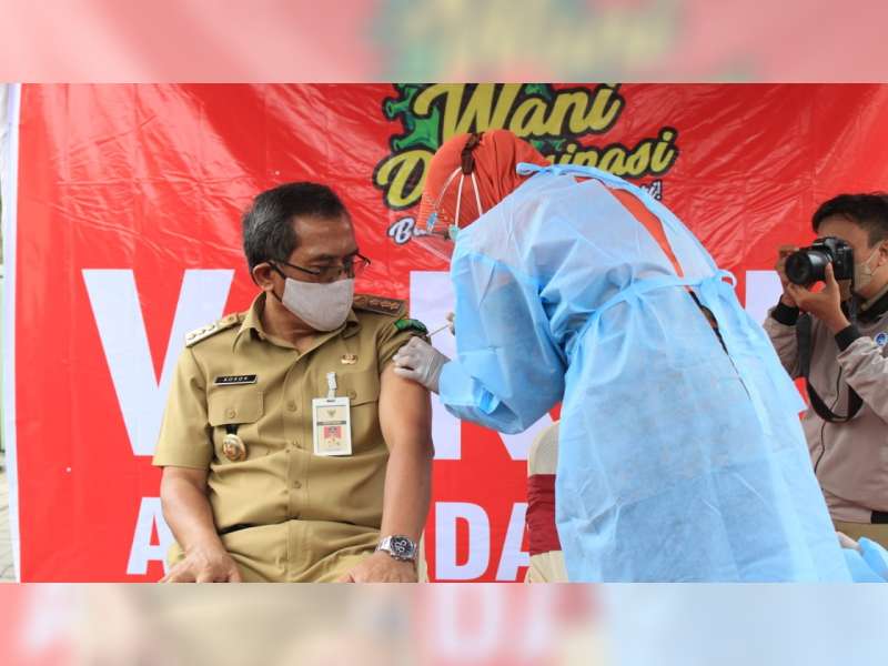 Canangkan Vaksinasi COVID-19, Bupati Blora Divaksinasi Pertama Kali