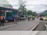 Aparat Gabungan di Bojonegoro Lakukan Penyekatan di Wilayah Perbatasan Bojonegoro-Nganjuk
