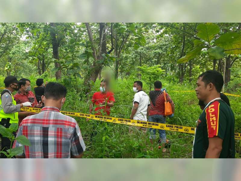 Mayat Laki Laki Tanpa Identitas Ditemukan Di Hutan Ngraho Bojonegoro Diduga Korban Bunuh Diri 4186