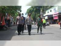 Kapolres Bojonegoro Pantau Penerapan Protokol Kesehatan di Pasar Kota dan Terminal Rajekwesi