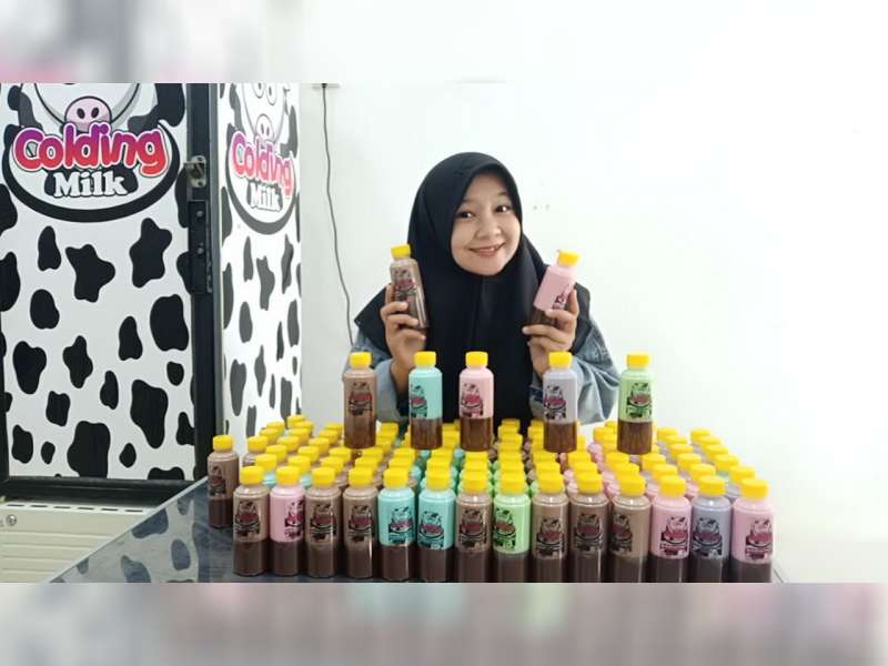 Bersaing dengan Produk Pabrikan, Pengusaha Puding Susu di Bojonegoro Tetap Jaga Kualitas