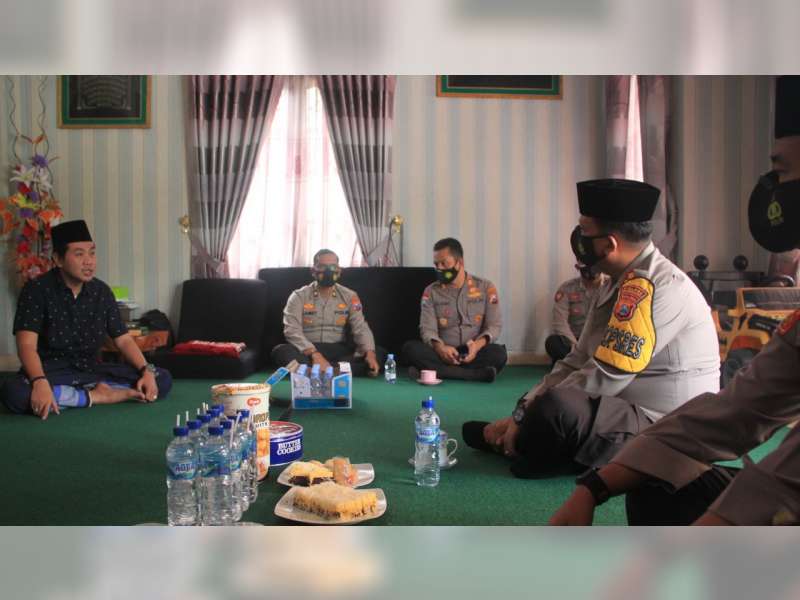 Bertemu KH Anwar Zahid, Kapolres Bojonegoro Harap Kiai Sosialisasikan Protokol Kesehatan