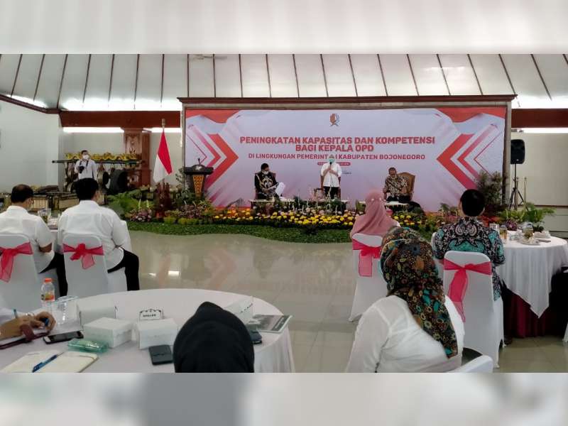 Pemkab Bojonegoro Gelar Seminar Peningkatan Kapasitas dan Kompetensi bagi Kepala OPD