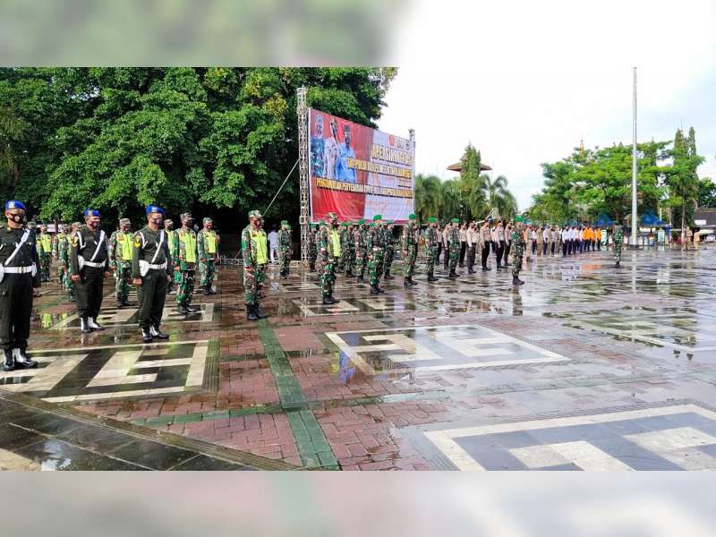 Aparat Gabungan di Blora Gelar Apel Persiapan Program Jateng di Rumah Saja