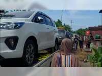 Warga Jenu, Tuban, Beli Ratusan Mobil Usai Jual Tanah untuk Proyek Kilang Minyak