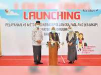 Bupati Bojonegoro Anna Muawanah Launching Pelayanan KB Metode Kontrasepsi Jangka Panjang