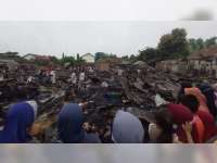 Usai Terbakar, Pedagang Pasar Kepohbaru, Bojonegoro, Mengaku Pasrah