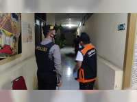 Diduga Serangan Jantung, Seorang Karyawan di Bojonegoro Meninggal Dunia di Kantornya