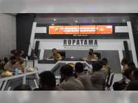 Kunjungi Polres Bojonegoro, Kapolda Jatim Minta Anggota Jalankan Konsep TWT