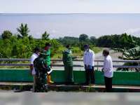 Bupati Bojonegoro Tinjau Lokasi Terdampak Banjir di Kecamatan Gondang