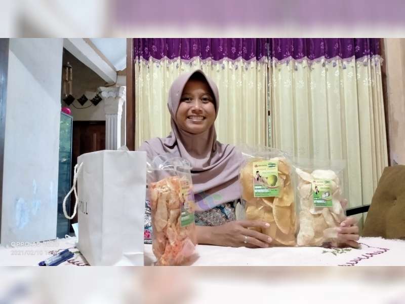 Ika Yuliana, Atlet Panahan asal Bojonegoro Ini Belajar Bisnis Jualan Aneka Produk Makanan