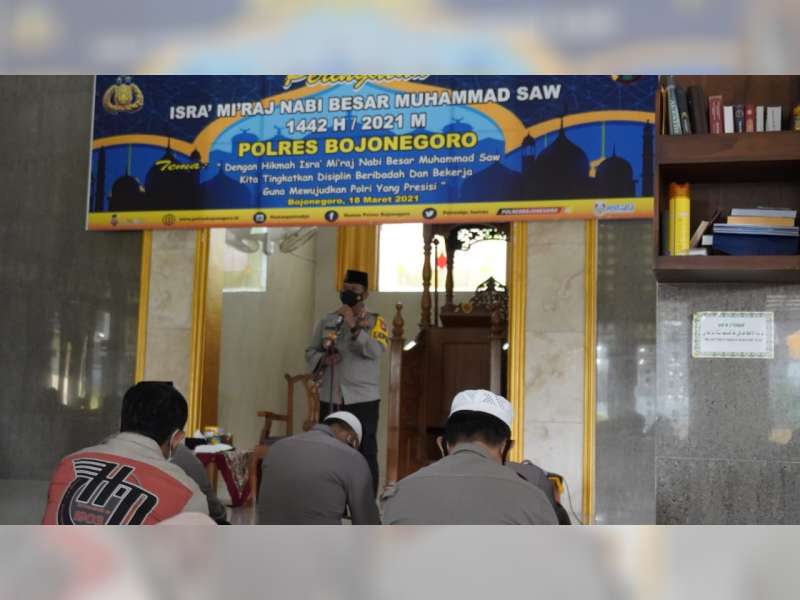 Polres Bojonegoro Gelar Peringatan Isra Mikraj dan Santuni Anak Yatim