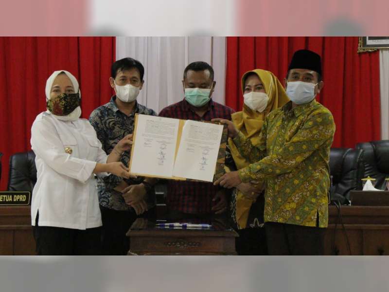 Raperda RTRW Bojonegoro Disetujui Seluruh Fraksi DPRD dan Disahkan Menjadi Perda