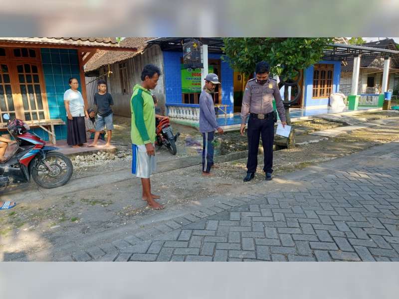 Terjatuh dari Motor, Seorang Pembonceng Motor di Balen, Bojonegoro, Meninggal Dunia