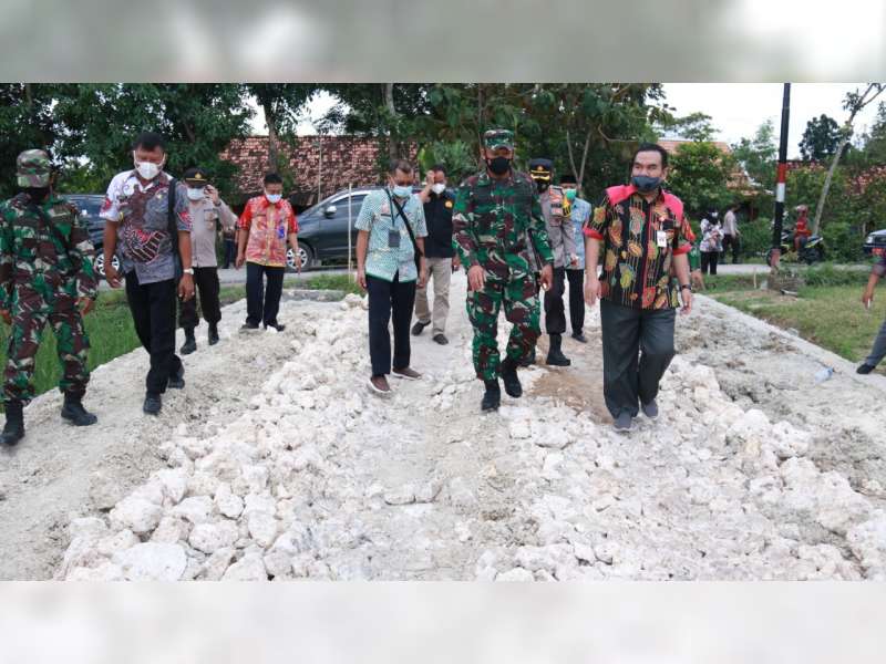 Bupati, Kapolres, dan Dandim Blora, Tinjau Program TMMD di Desa Doplang