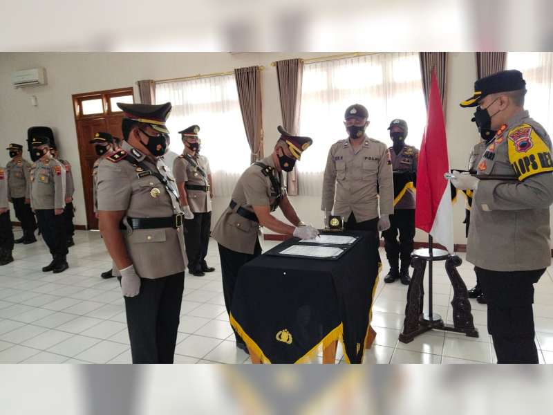 Kapolres Blora Pimpin Sertijab Wakapolres, Kabag Sumda, dan Kapolsek Jati