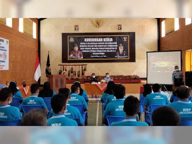 Kejaksaan Negeri Bojonegoro Beri Pembinaan Hukum pada Warga Binaan Lembaga Pemasyarakatan