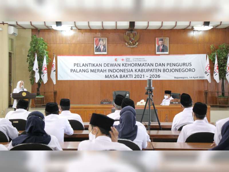 Bupati Bojonegoro Hadiri Pelantikan Dewan Kehormatan dan Pengurus PMI