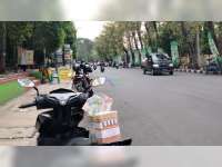 Hingga Pertengahan Ramadan, Usaha Jasa Penukaran Uang Baru di Bojonegoro Masih Sepi