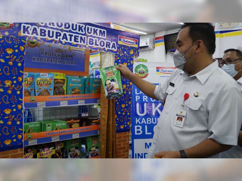 Jajanan Produksi UKM Blora Mulai Dijual di Toko Modern