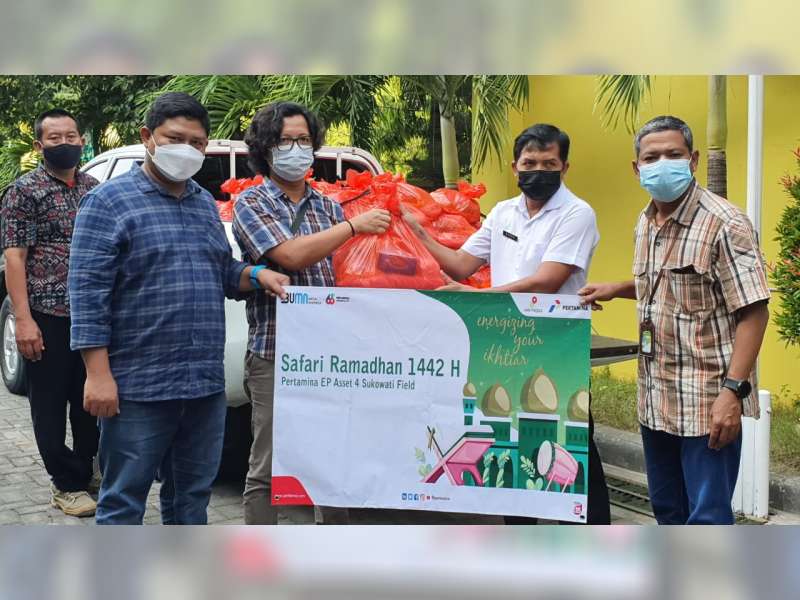 Safari Ramadan, Pertamina EP Sukowati Field Distribusikan Bantuan Paket Sembako