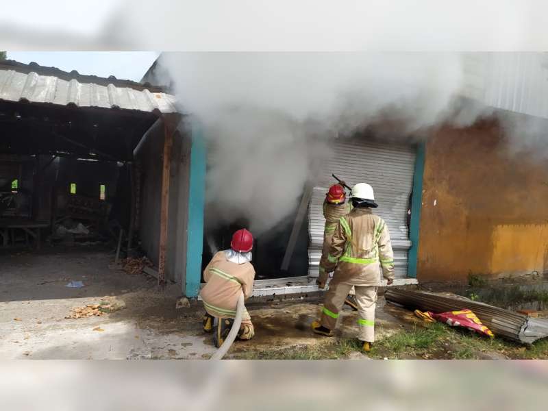 Warung Bakso di Sumberrejo, Bojonegoro, Terbakar, Kerugian Capai Rp 30 Juta
