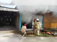Warung Bakso di Sumberrejo, Bojonegoro, Terbakar, Kerugian Capai Rp 30 Juta