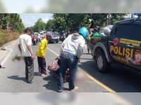 Tabrakan Motor di Balen, Bojonegoro, Seorang Pengendara Motor Meninggal Dunia di TKP