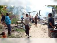 Rumah Warga Kedewan, Bojonegoro, Ludes Terbakar, Satu Orang Alami Luka Bakar