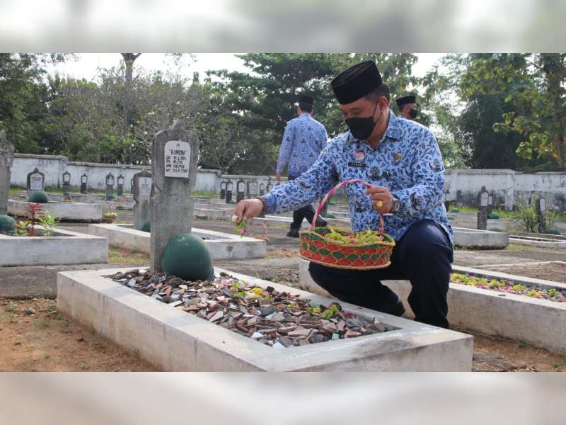 Peringati Hari Kebangkitan Nasional, Pemkab Blora Gelar Tabur Bunga di Taman Makam Pahlawan