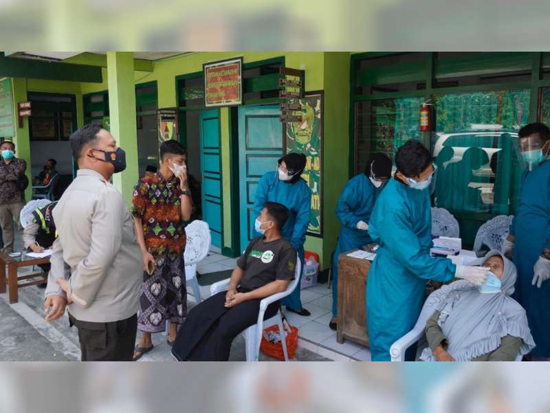 Kapolres Bojonegoro Pantau Pelaksanaan Swab&nbsp;di Pos Perbatasan Jatim-Jateng