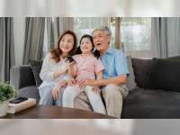 Sambut Hari Lansia Nasional, Ini 5 Aktivitas Seru Bareng Kakek dan Nenek Tercinta