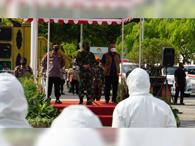Panglima TNI dan Kapolri Pimpin Apel Penanganan COVID-19 di Kabupaten Blora