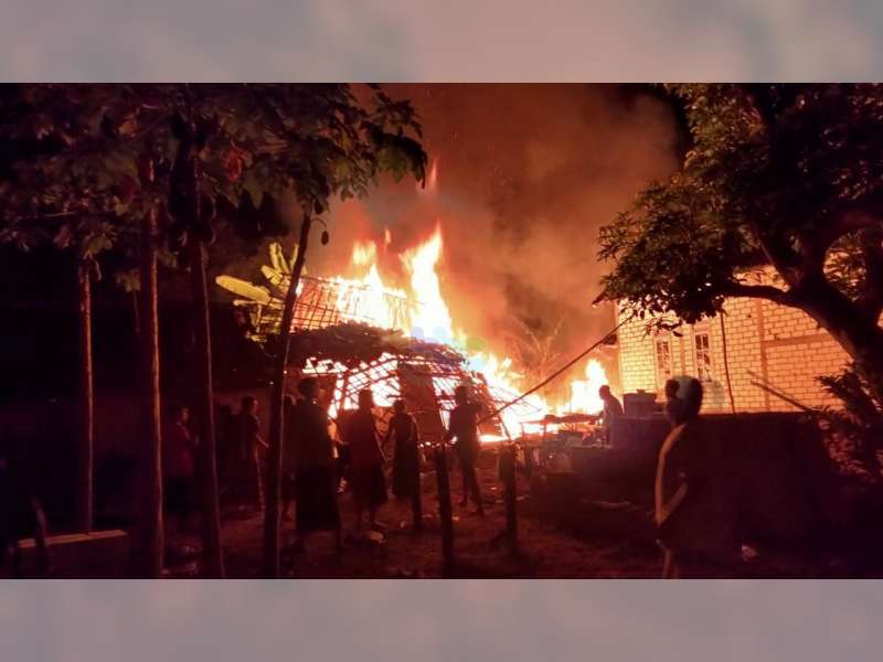 2 Unit Rumah Milik Warga Baureno, Bojonegoro, Terbakar, Kerugian Capai Rp 85 Juta