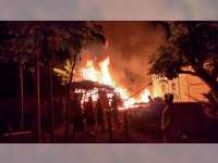 2 Unit Rumah Milik Warga Baureno, Bojonegoro, Terbakar, Kerugian Capai Rp 85 Juta