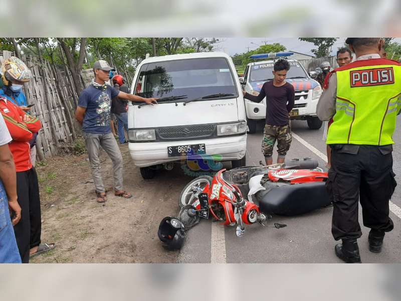 Hendak Putar Balik, Motor Tertabrak Mobil Pikap di Tuban, Pengendara Motor Tewas di TKP