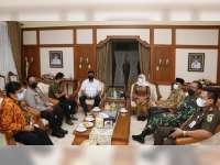 Koordinasi Penanggulangan COVID-19, Kepala BIN Jatim Kunjungi Bojonegoro